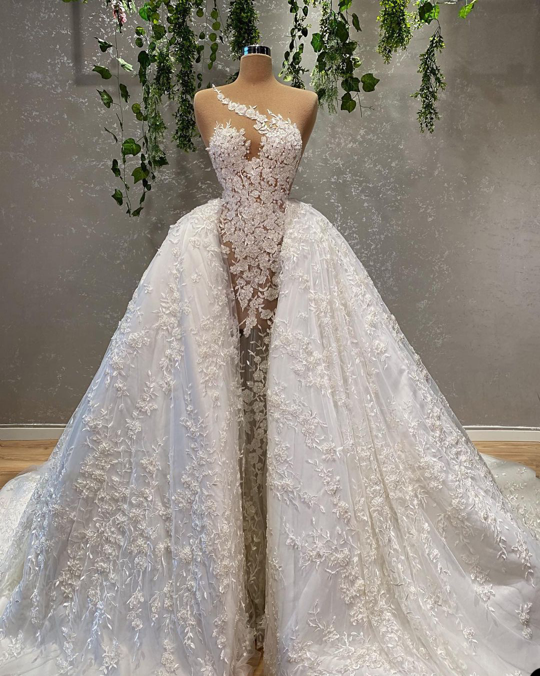 White D Floral Wedding Dress Lace Appliques Illusion Mermaid Tiered Ruffles Robe De Soiree Turkish Couture Dubai Abendkleider Bridal Gowns