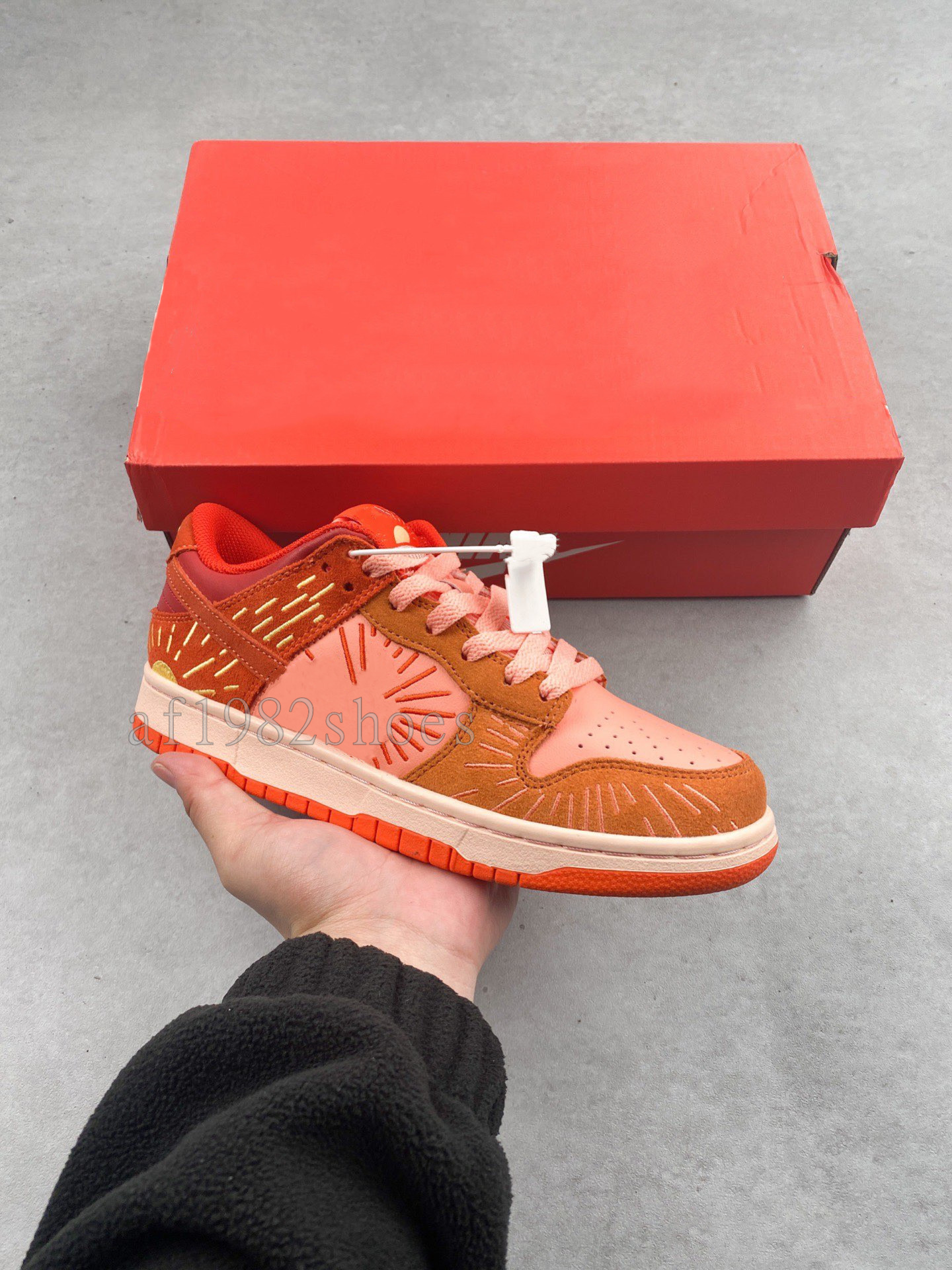 New Winter Solstice Skate board shoes Team Orange Sun Graphic low platform Mens Trainers Womens Sports Sneakers Trainer
New Winter Solstice Skate board shoes Team Orange Sun Graphic low platform Mens Trainers Womens Sports Sneakers Trainer