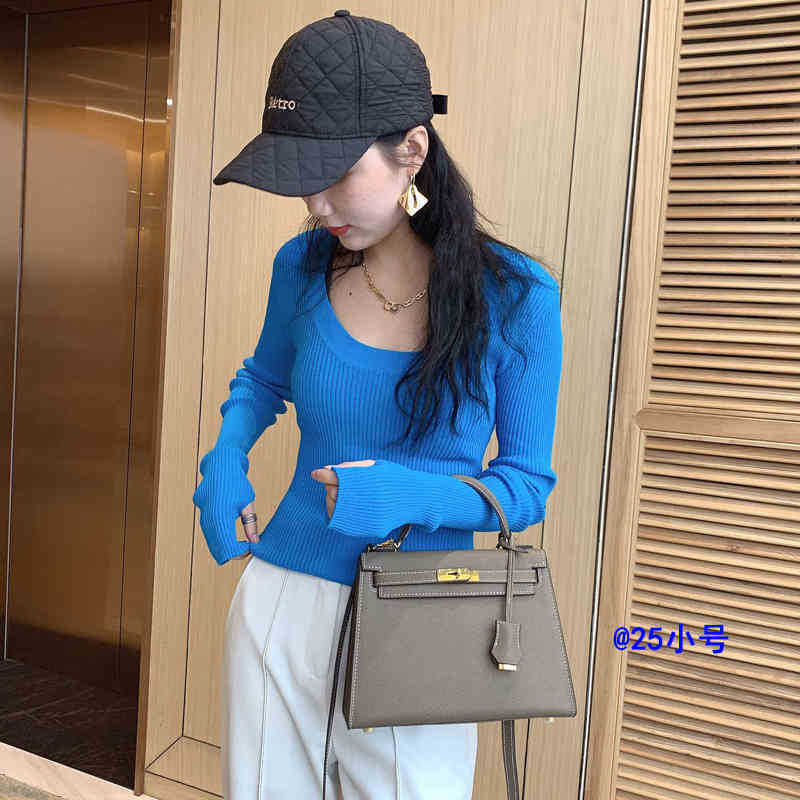 CLASSIC FLOWER Herme Designer Handbag 2021 Bag h Kely Cowhide One Shoulder Messenger Sewing Outside Wedding
CLASSIC FLOWER Herme Designer Handbag 2021 Bag h Kely Cowhide One Shoulder Messenger Sewing Outside Wedding