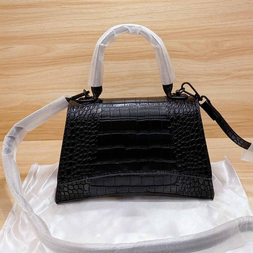 Fashion ladies Purse Shoulder bag Cross body Crocodile Wallets Lady Alligator Backpack Handbags Tote Purses Totes Women wallet Designers Bag
Fashion ladies Purse Shoulder bag Cross body Crocodile Wallets Lady Alligator Backpack Handbags Tote Purses Totes Women wallet Designers Bag