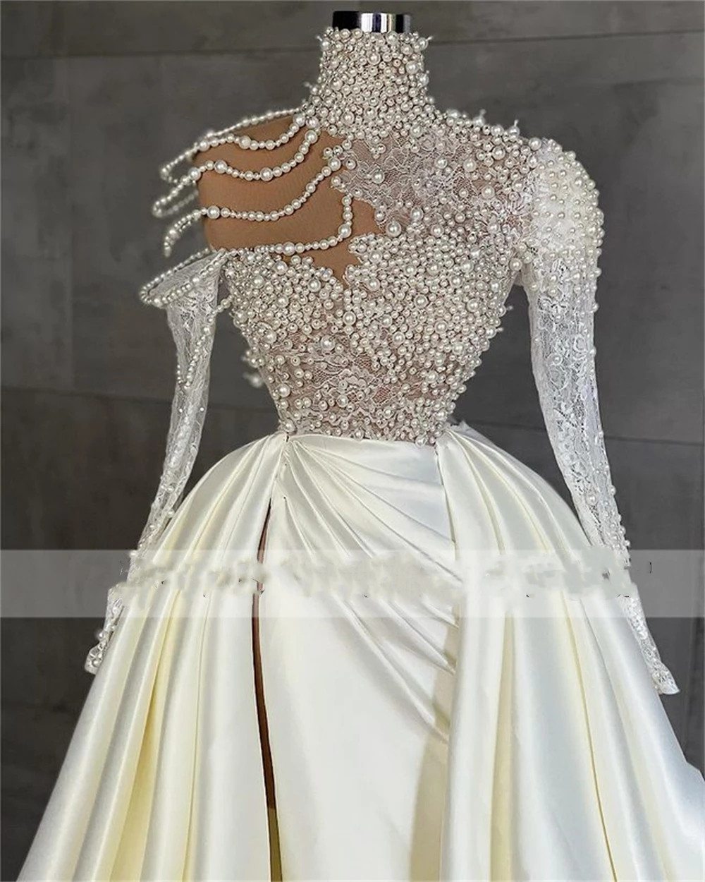 Dubai White Wedding Dresses Long Sleeve Bride Gowns With Detachable Cape Princess Party Dress Robe De Marie