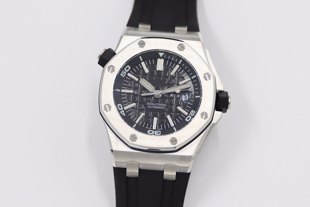 JF Factory2021 watch diameter 42 mm 15703 V10 Top version with 2824 movement sapphire glass mirror luminous display feature rubber strap, Slivery;brown
JF Factory2021 watch diameter 42 mm 15703 V10 Top version with 2824 movement sapphire glass mirror luminous display feature rubber strap, Slivery;brown
