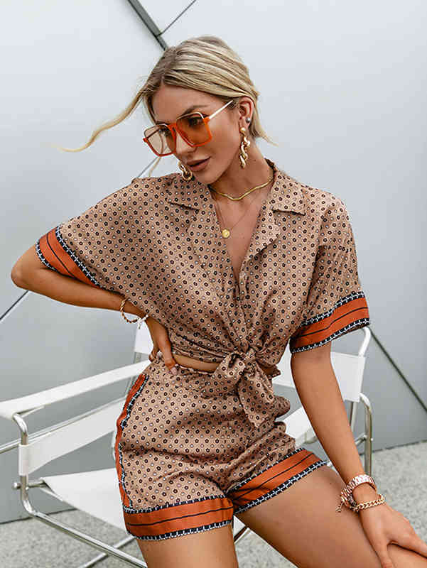 Women's Tracksuits satin silk and short sleeved women's wear, women's top, loose, with a row of buttons, casual and high waist