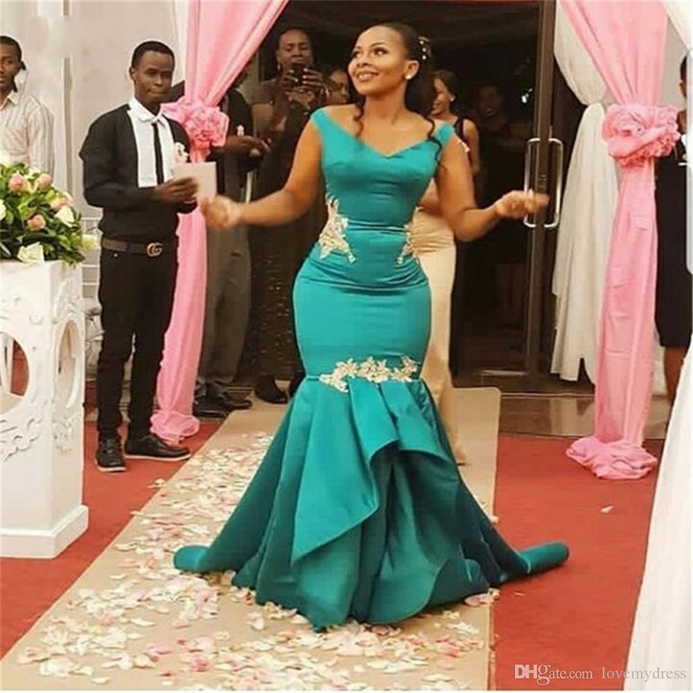 Plus Size Mermaid Evening V-neck Ruffle Satin Bridesmaid Dresses for Wedding Guest Prom Party