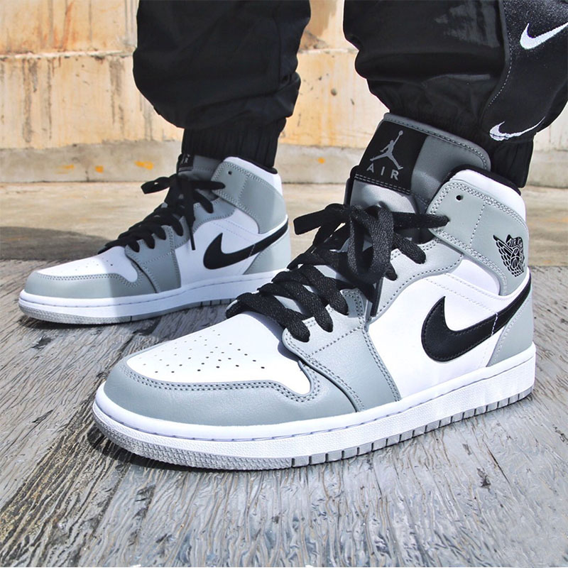 Nike air Jordan 1 Mens Womens basketball shoes 1s University Blue silver royal toe black metallic gold mid smoke grey UNC Patent men women Sneakers trainers, Dlive
Nike air Jordan 1 Mens Womens basketball shoes 1s University Blue silver royal toe black metallic gold mid smoke grey UNC Patent men women Sneakers trainers, Dlive