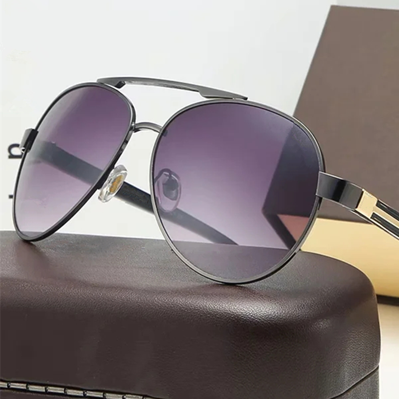 Summer Luxury Sunglasses For Men Classic Women Metal Frame Vintage Sun Glasses Outdoor Riding Eyewear
Summer Luxury Sunglasses For Men Classic Women Metal Frame Vintage Sun Glasses Outdoor Riding Eyewear