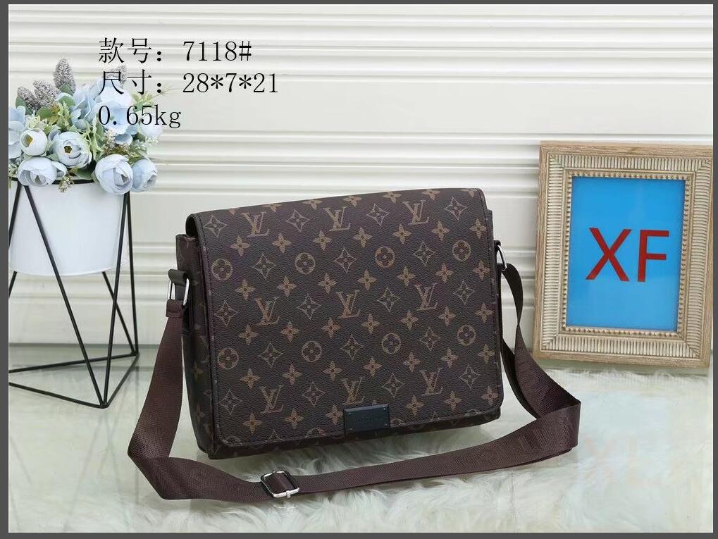 LV LOUIS Handbags VITTON ONTHEGO Shoulder Bags Women Leather Luxury Designer Handbag Female Fashion Messenger Crossbody Bag Purse L, Red;black
LV LOUIS Handbags VITTON ONTHEGO Shoulder Bags Women Leather Luxury Designer Handbag Female Fashion Messenger Crossbody Bag Purse L, Red;black