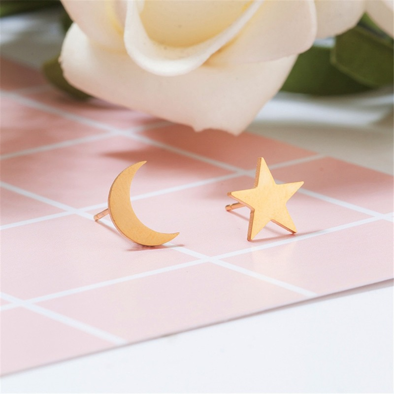 stud, fashion lovely star and moon stainless steel gold silver classic Earrings ladies Korean jewelry, Golden;silver
stud, fashion lovely star and moon stainless steel gold silver classic Earrings ladies Korean jewelry, Golden;silver
