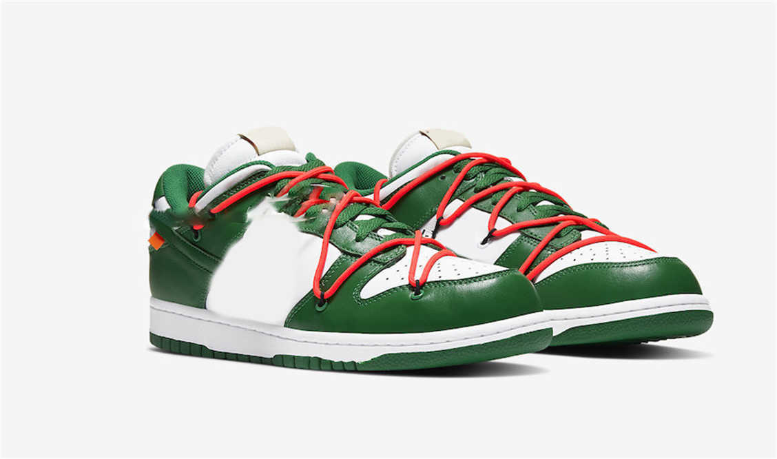 Shoes Released Authentic Futura Dunk White Pine Green University Red Low Shoelaces Men Women Sports Skateboard Sneakers Off, Bubble wrap packaging
Shoes Released Authentic Futura Dunk White Pine Green University Red Low Shoelaces Men Women Sports Skateboard Sneakers Off, Bubble wrap packaging