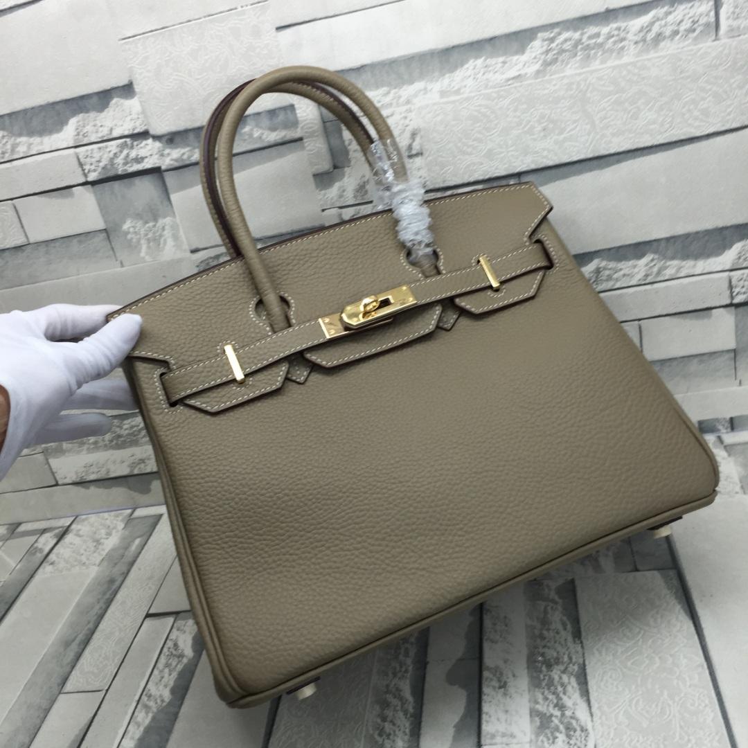 35CM 30CM 25CM Fashion Bags Classic Women Totes Shoulder bag With Stamped Lock Cowskin Genuine leather Lady Handbag Scarf Horse Charm Gold Hardware, Stamped lock(need order with bag)
35CM 30CM 25CM Fashion Bags Classic Women Totes Shoulder bag With Stamped Lock Cowskin Genuine leather Lady Handbag Scarf Horse Charm Gold Hardware, Stamped lock(need order with bag)