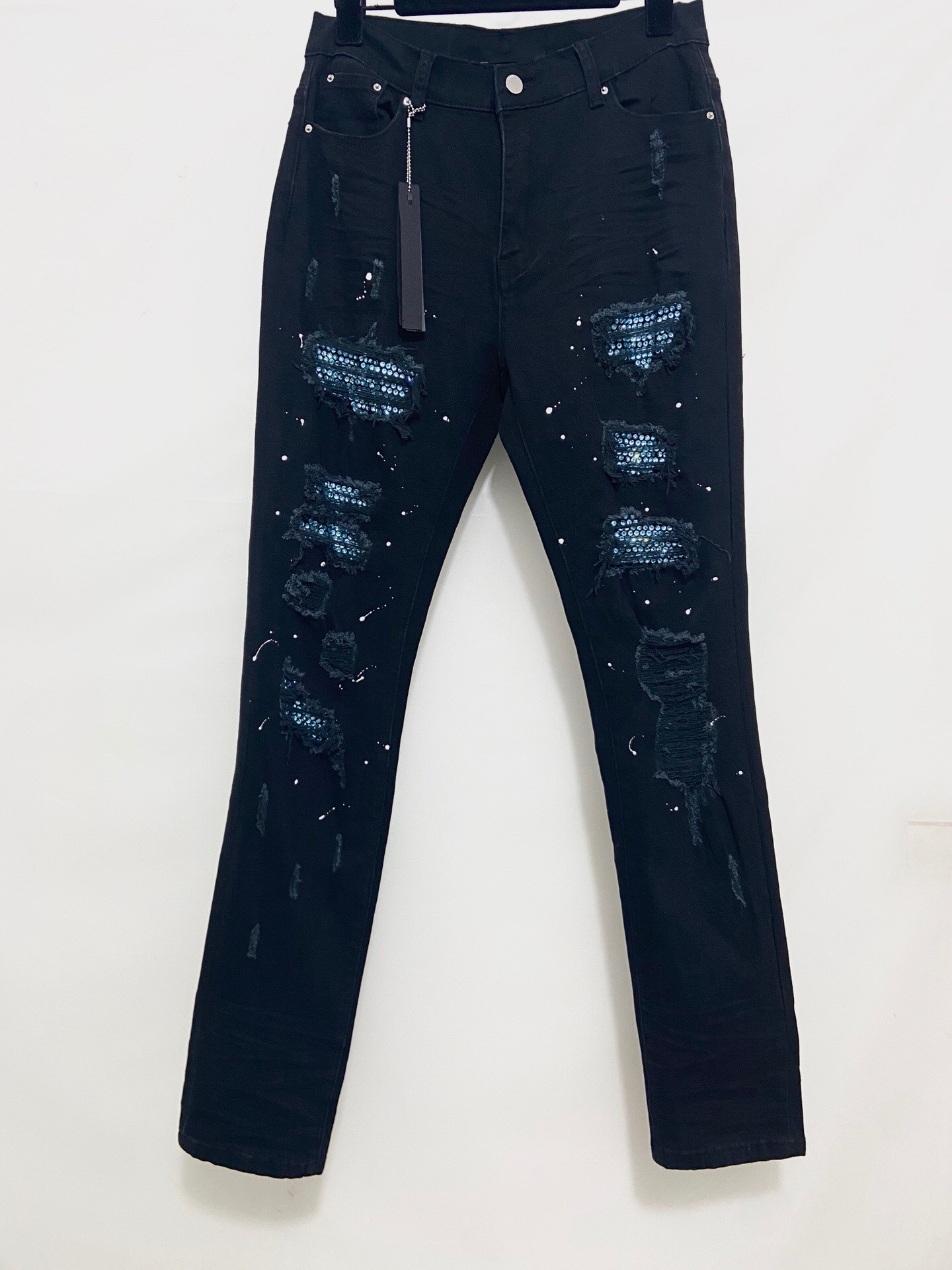 Men jeans luxury design pants Long Skinny Artificial diamond Destroy the quilt Ripped hole designer jean Mens Designers Clothes
Men jeans luxury design pants Long Skinny Artificial diamond Destroy the quilt Ripped hole designer jean Mens Designers Clothes