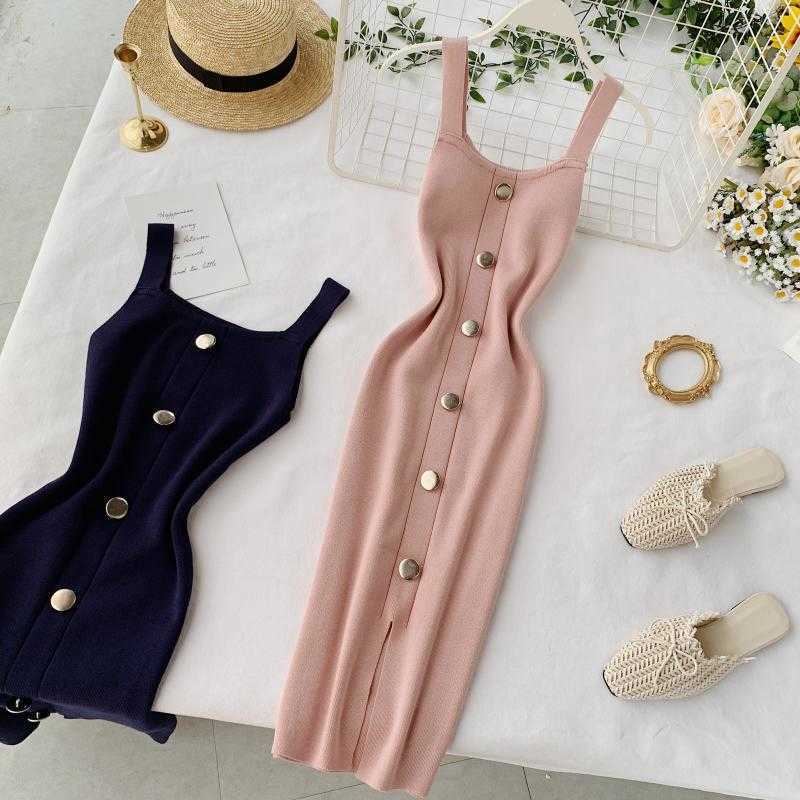 Summer Pink/Red/White/Black Women Knitted Dress Vintage High Waist Button Single-breasted Slim Casual Dress For Female New 210608
Summer Pink/Red/White/Black Women Knitted Dress Vintage High Waist Button Single-breasted Slim Casual Dress For Female New 210608