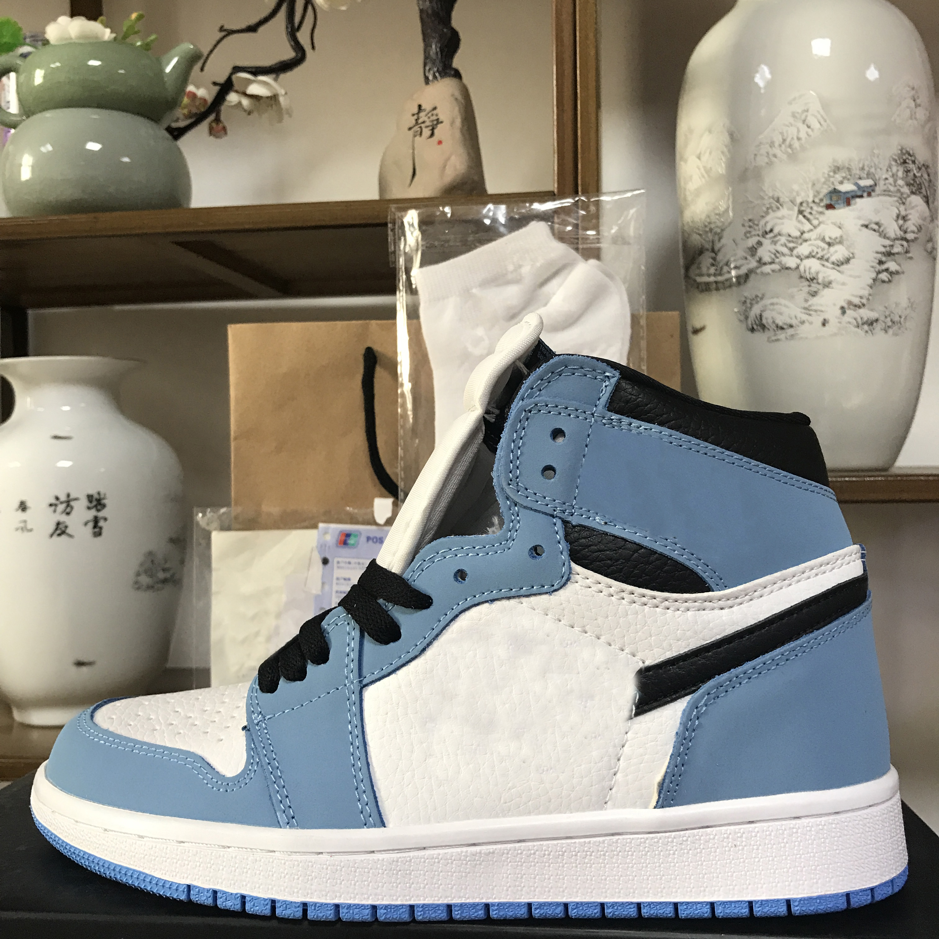 Jumpman OG Mocha Basketball Shoes High 1s University Orange Dark Bred Shadow UNC Twist Men Women trainers 36-46, Double box
Jumpman OG Mocha Basketball Shoes High 1s University Orange Dark Bred Shadow UNC Twist Men Women trainers 36-46, Double box