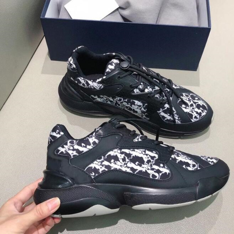 Mens B24 Sneaker Runner Shoes Women Oblique Canvas CALFSKIN White Black Sneakers Lace up lattice Platform Luxury Designer Casual Sport Shoes, ##
Mens B24 Sneaker Runner Shoes Women Oblique Canvas CALFSKIN White Black Sneakers Lace up lattice Platform Luxury Designer Casual Sport Shoes, ##