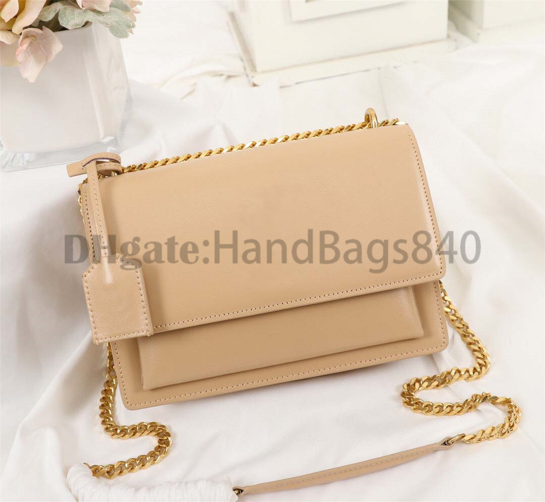 Fashion Luxury Leather Chain design Female Bags Retro Messenger totes Handbags Shoulder Bag For Women without box, Make up the difference
Fashion Luxury Leather Chain design Female Bags Retro Messenger totes Handbags Shoulder Bag For Women without box, Make up the difference