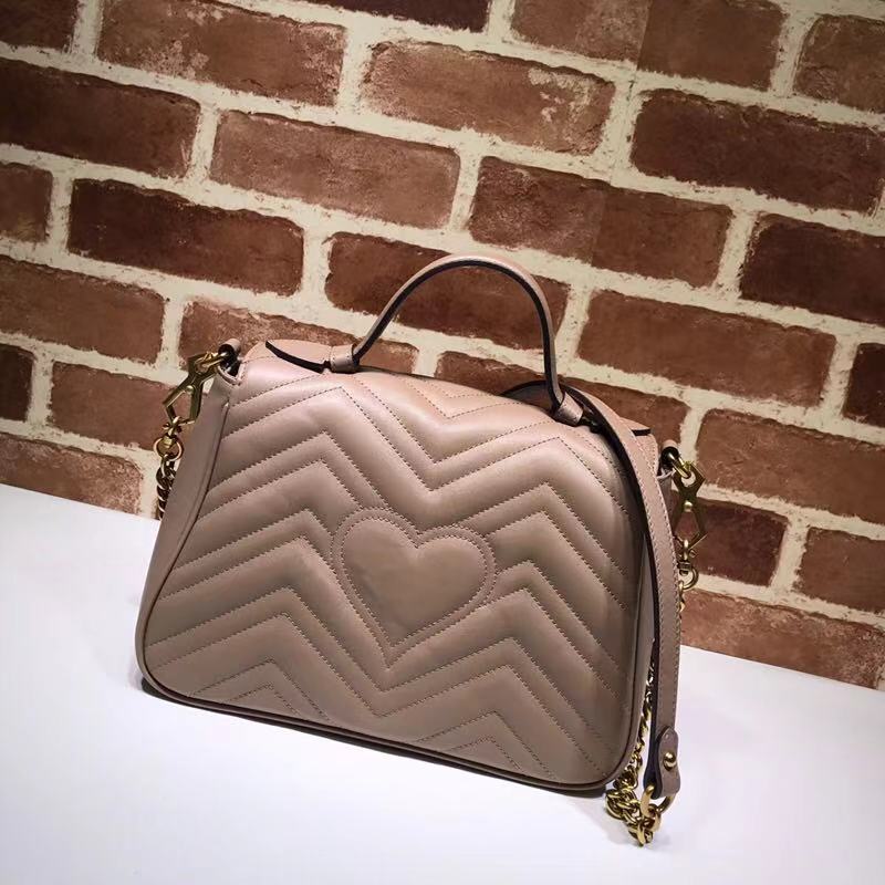 luxury crossbody women travel purse bag series Oversized design flip button herringbone leather,The back is decorated with a heart fashion b
luxury crossbody women travel purse bag series Oversized design flip button herringbone leather,The back is decorated with a heart fashion b