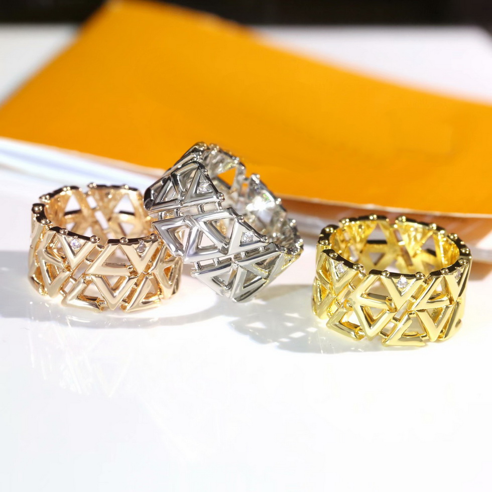 Europe America Style Ring Lady Women Titanium steel Hollow Out Full V Initials Diamond Wide Volt Mesh Rings Q9O69A, Slivery;golden
Europe America Style Ring Lady Women Titanium steel Hollow Out Full V Initials Diamond Wide Volt Mesh Rings Q9O69A, Slivery;golden