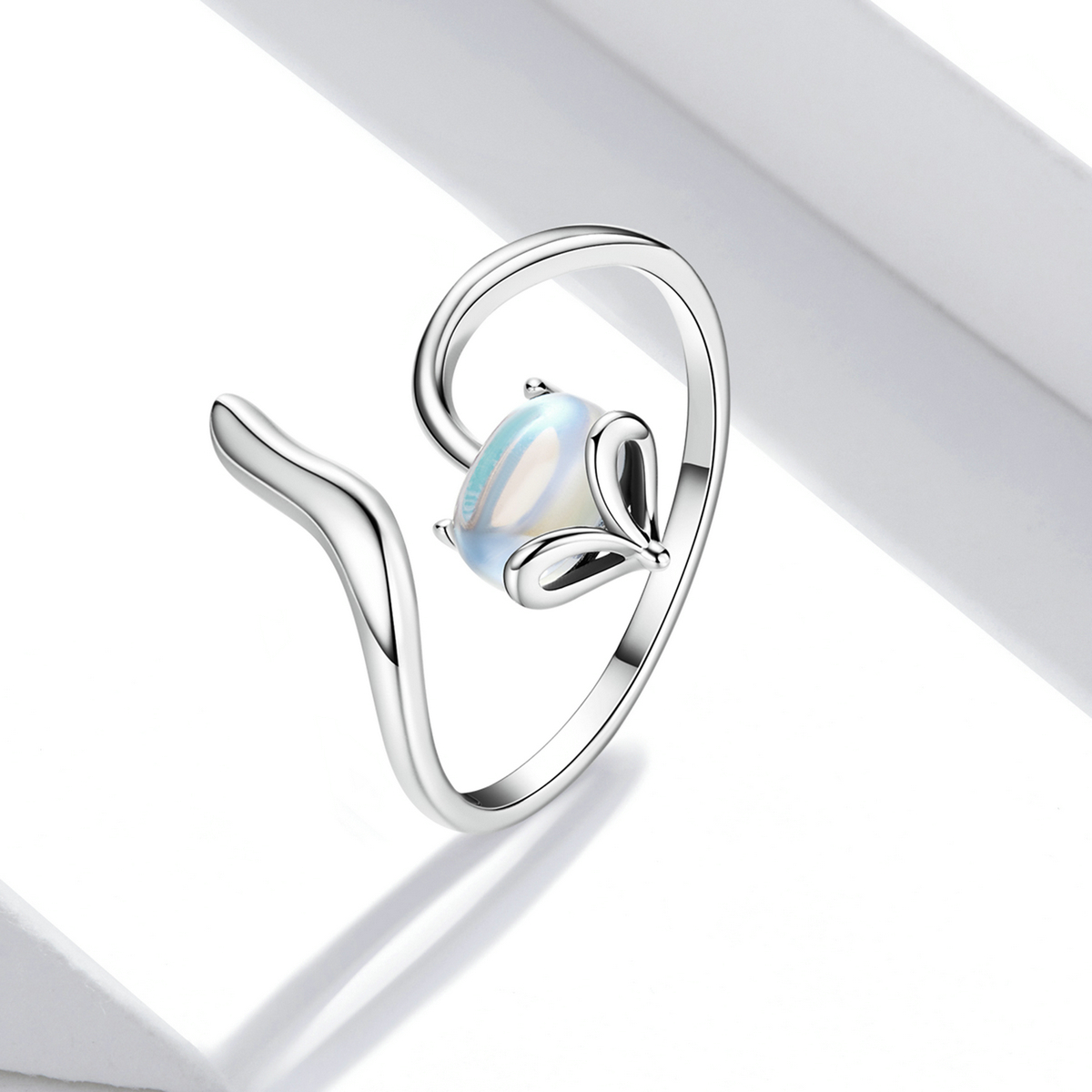 New Original Jewelry With Side Stones Moonstone Fox Open Ring Special Niche STYLE CRYSTAL JEWEL S925 Silver Ring
New Original Jewelry With Side Stones Moonstone Fox Open Ring Special Niche STYLE CRYSTAL JEWEL S925 Silver Ring