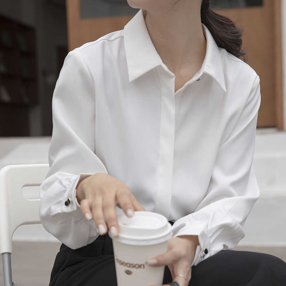 OL Style Women White Shirts Turn-Down Collar Blouse Tops Elegant Workwear Female Blusas Single-Breasted Invisiable Button 210601