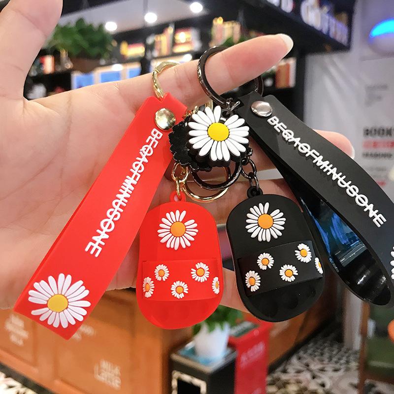 Keychains Creative Keychain Small Gift Chrysanthemum Pendant Slippers Keyring Couple Backpack Car Key Chain Accessories
Keychains Creative Keychain Small Gift Chrysanthemum Pendant Slippers Keyring Couple Backpack Car Key Chain Accessories