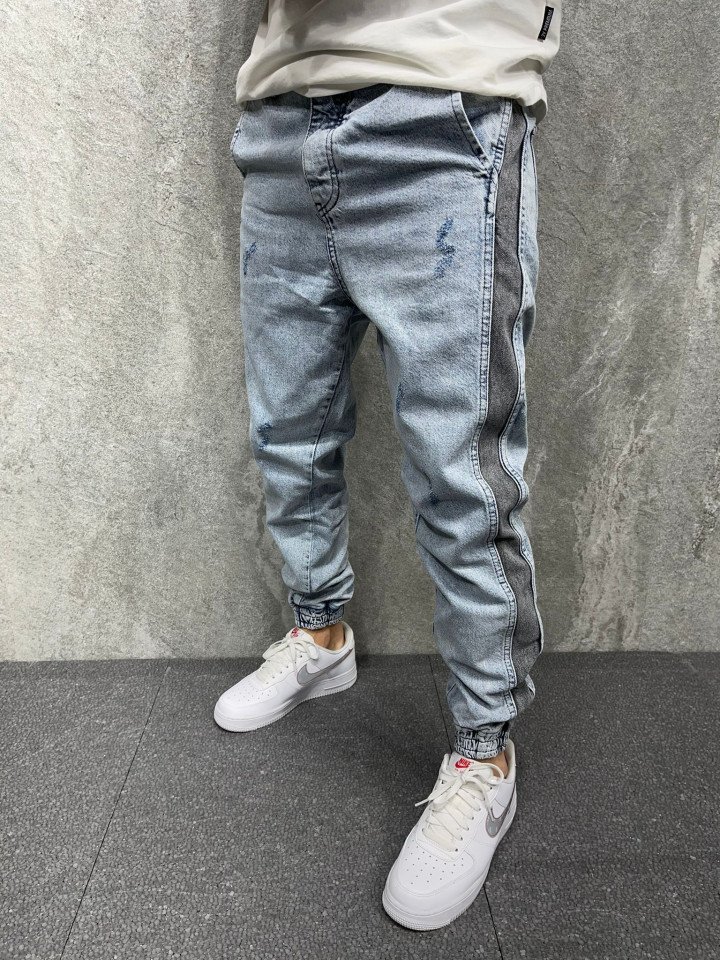 Ripped Jeans For Men Side Striped Streetwear Hip Hop Denim Jogger Pants Slim Fit Distressed Trousers, Blue
Ripped Jeans For Men Side Striped Streetwear Hip Hop Denim Jogger Pants Slim Fit Distressed Trousers, Blue