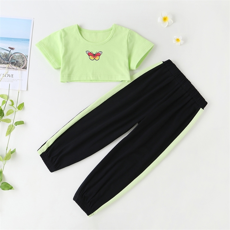 Summer Children Sets Casual Cute Short Sleeve Print Butterfly O Neck T-shirt Striped Pants Girls Clothes 2T-6T 210629, Green
Summer Children Sets Casual Cute Short Sleeve Print Butterfly O Neck T-shirt Striped Pants Girls Clothes 2T-6T 210629, Green