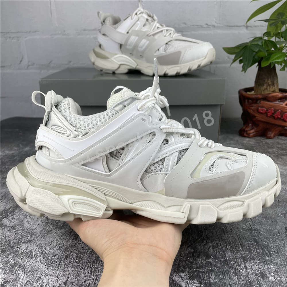 Triple S Hiking 3.0 Casual Shoes Man Woman Sneaker Lace-Up Mixed Colors Fashion Lace Up Grandpa Trainer Shoes Chaussures de sport shortshow, Orange
Triple S Hiking 3.0 Casual Shoes Man Woman Sneaker Lace-Up Mixed Colors Fashion Lace Up Grandpa Trainer Shoes Chaussures de sport shortshow, Orange