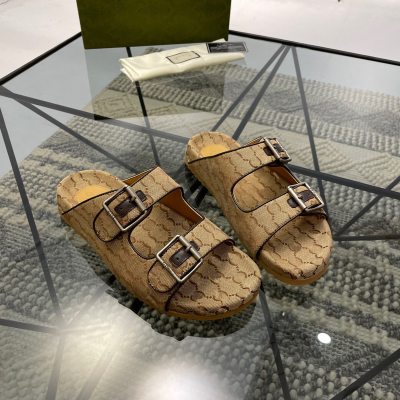 Outdoor luxury casual men's beach sandals fashion leather half slippers super star flat bottom high quality 38-45 size, Black
Outdoor luxury casual men's beach sandals fashion leather half slippers super star flat bottom high quality 38-45 size, Black