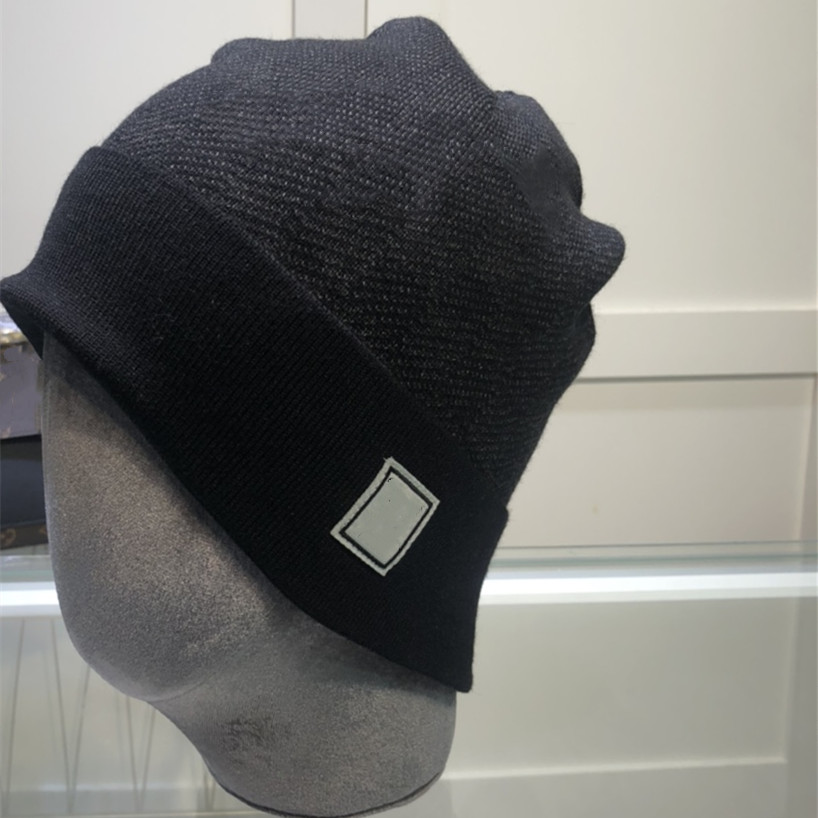 Top Luxury Designer Lattice Letter Hat Cashmere Knitted Woolen Hats for Unisex Fashion Accessories Supply, No box
Top Luxury Designer Lattice Letter Hat Cashmere Knitted Woolen Hats for Unisex Fashion Accessories Supply, No box