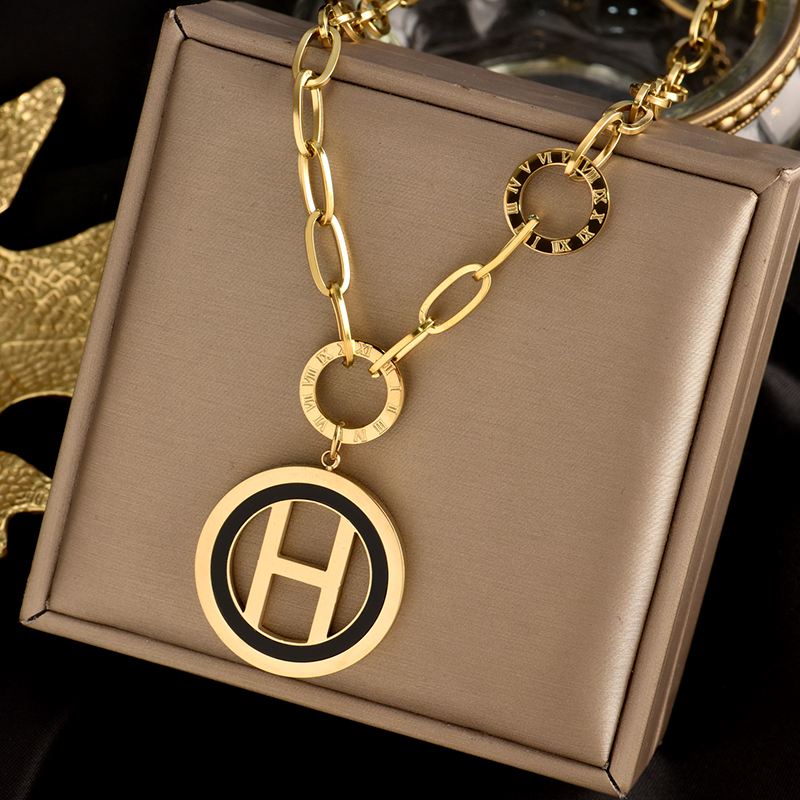 Fashion Simple letter alphabet H pendant necklace for women gold sliver rose color clavicle chain jewelry Gift
Fashion Simple letter alphabet H pendant necklace for women gold sliver rose color clavicle chain jewelry Gift