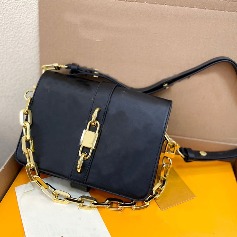 Handbag Purse Crossbody Bags Black Leather Messenger Bag Gold-color Metallic Letter Vintage Lock Adjustable Removable Shoulder Strap Multi-layer Pockets Clutch, Box
Handbag Purse Crossbody Bags Black Leather Messenger Bag Gold-color Metallic Letter Vintage Lock Adjustable Removable Shoulder Strap Multi-layer Pockets Clutch, Box