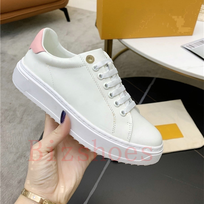 Time Out Sneaker Supple white calf leather Women Shoes Yellow Pink gradient effect fashionable Designer Casual Shoe, Color 01
Time Out Sneaker Supple white calf leather Women Shoes Yellow Pink gradient effect fashionable Designer Casual Shoe, Color 01