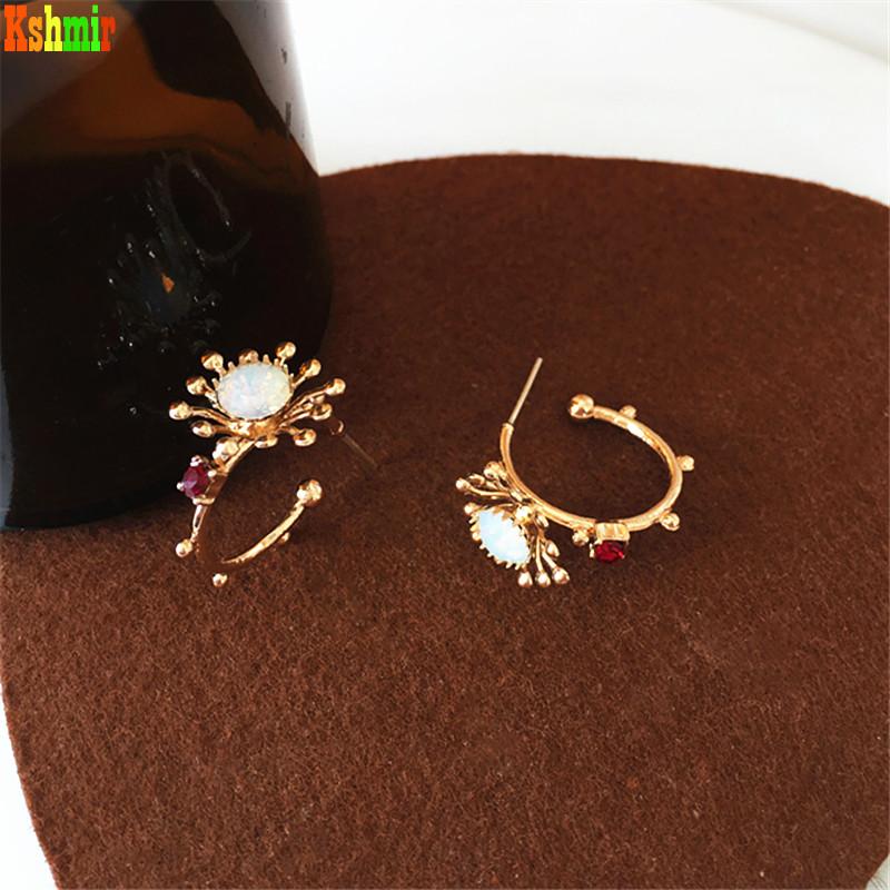 Dangle & Chandelier Kshmir Metal Gold Half-Circle Flower Earrings Retro C-shaped Web Celebrity Fashion Jewelry Gift For Girls
Dangle & Chandelier Kshmir Metal Gold Half-Circle Flower Earrings Retro C-shaped Web Celebrity Fashion Jewelry Gift For Girls