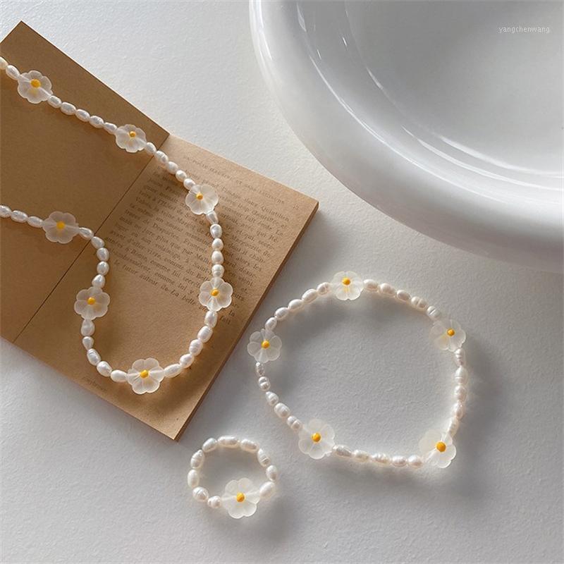 Chains KPOP G-Dragon Fashion Pearl Daisy Beaded Necklace Bracelet Ring Girls' Jewelry Accessories Birthday Gifts J81
Chains KPOP G-Dragon Fashion Pearl Daisy Beaded Necklace Bracelet Ring Girls' Jewelry Accessories Birthday Gifts J81