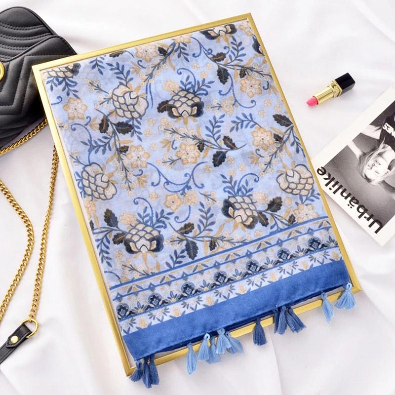 Scarves Design Fashionable Tribe Blue And White Porcelain Print Cotton Linen Scarf Shawl Women Beach Ponch With Fringe Tassel, Blue;gray
Scarves Design Fashionable Tribe Blue And White Porcelain Print Cotton Linen Scarf Shawl Women Beach Ponch With Fringe Tassel, Blue;gray