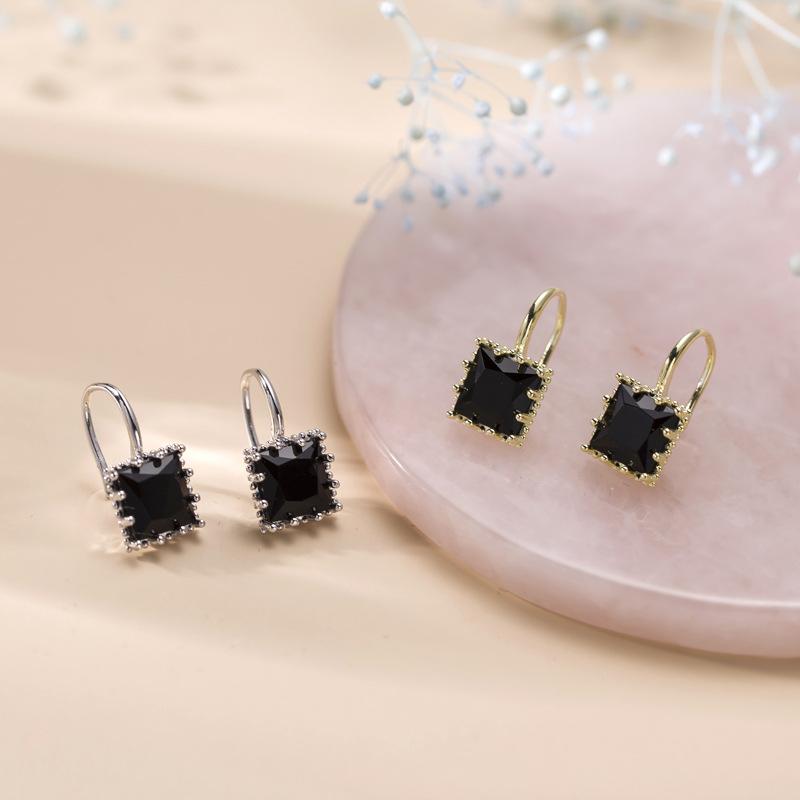 Hoop & Huggie Black White Earrings, Style Fashion Autumn Jewerly For Women,2021 Gift In 925 Sterling Silver,Super Deals
Hoop & Huggie Black White Earrings, Style Fashion Autumn Jewerly For Women,2021 Gift In 925 Sterling Silver,Super Deals