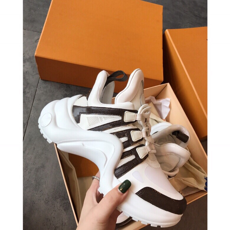 selling Latest designer 2021 Mens women Casual Dad Shoes Sneakers Beautiful Platform Arch Walking Leather Patchwork Dress Tennis Chaussures size 35-45, Black
selling Latest designer 2021 Mens women Casual Dad Shoes Sneakers Beautiful Platform Arch Walking Leather Patchwork Dress Tennis Chaussures size 35-45, Black