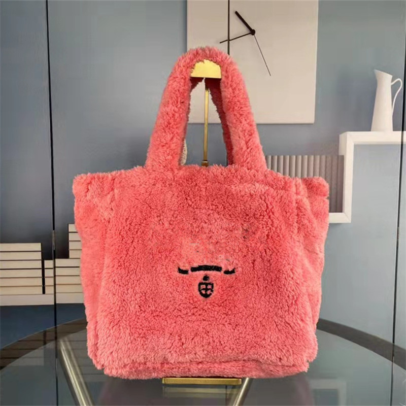 New Soft Fur Handbags Ladies Elegant Furry Female Bag Casual Large Capacity Women Shopping Bags Top Handle Totes, Black
New Soft Fur Handbags Ladies Elegant Furry Female Bag Casual Large Capacity Women Shopping Bags Top Handle Totes, Black