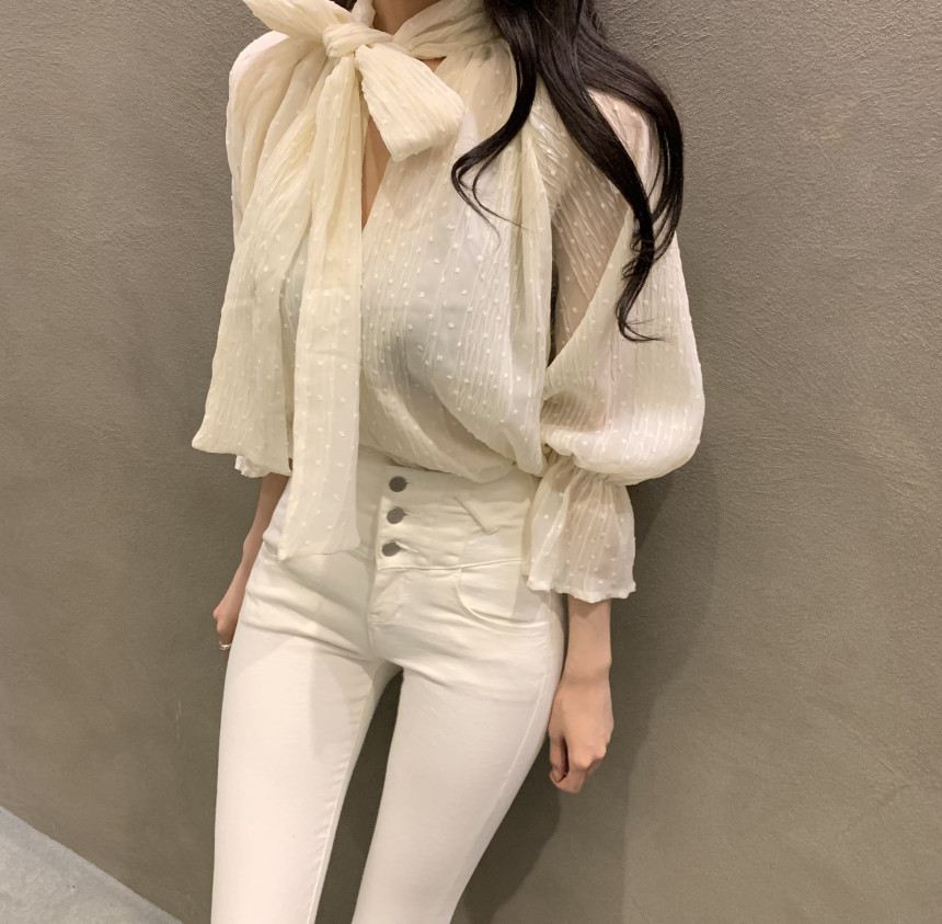Stylish Gentle Tops Chiffon Flare Sleeves Office Lady Feminine Elegant Women Chic Blouses Sweet Loose Shirts 210421