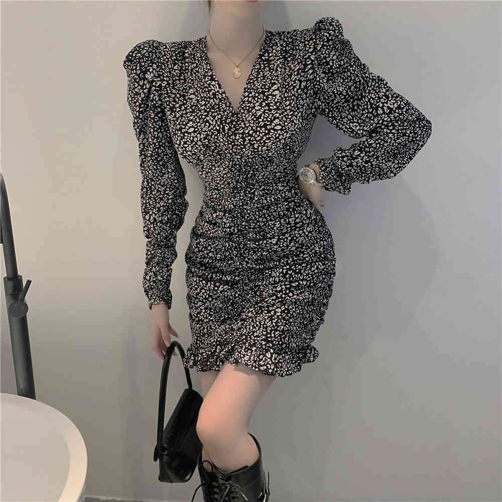Nomikuma Leopard V-neck Puff Long Sleeve Elegant Dresses Autumn Women Dress Korean Slim Waist Pleated Mini Vestidos 6D271 210427