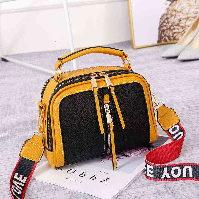 HBP Non-Brand Fashion bag 2021 trend women's handbag Korean versatile color contrast One Shoulder Messenger sport.0018, Red 
HBP Non-Brand Fashion bag 2021 trend women's handbag Korean versatile color contrast One Shoulder Messenger sport.0018, Red
