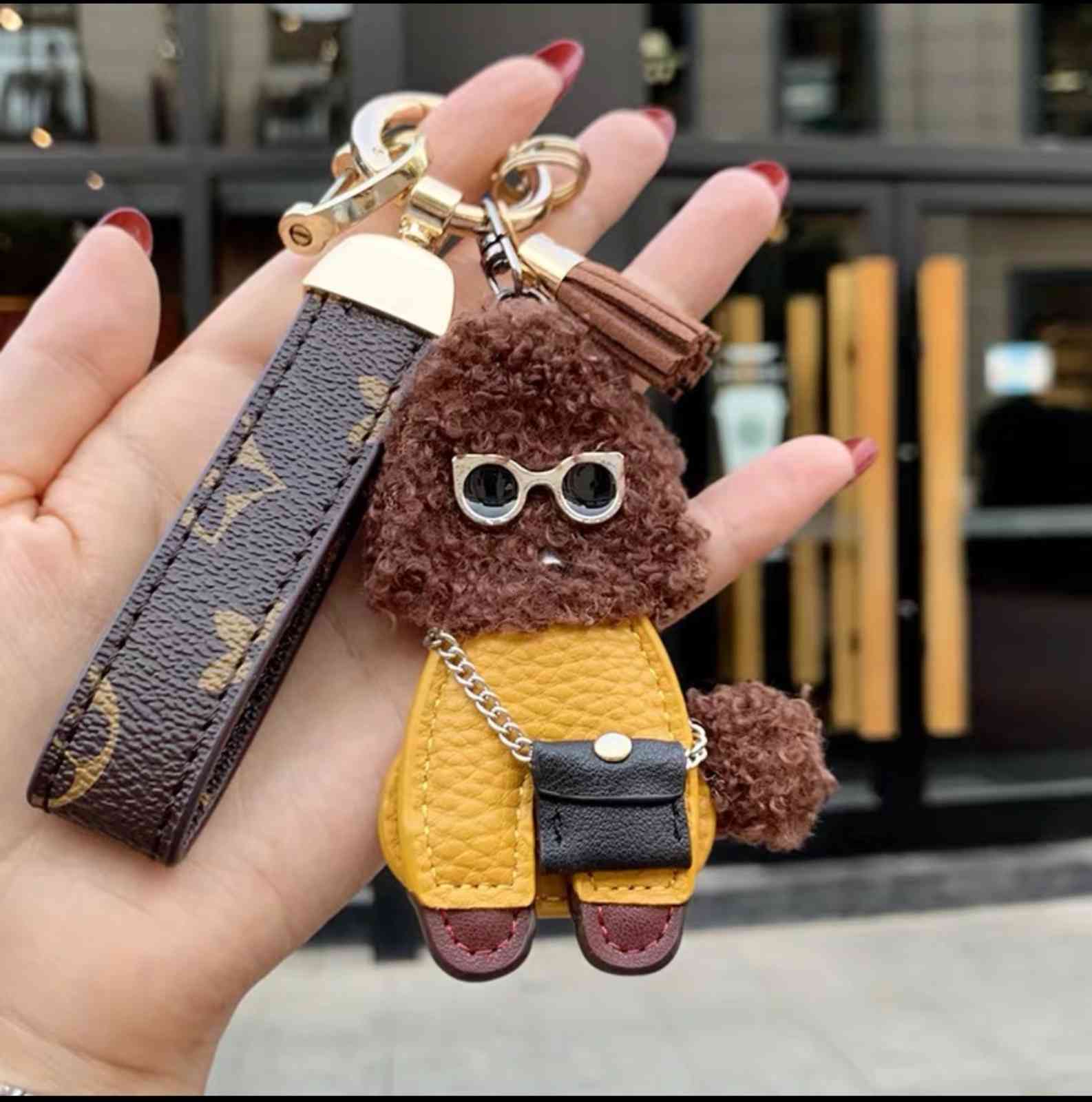 Yaoskou Keychain Female Simple Atmosphere High-end Men's Car to Lovely Electric Women Exquisite