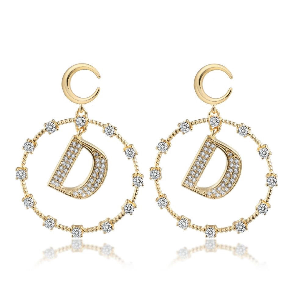 Luxury Dangle & Chandelier D letter Earrings style fashion modeling design personalized diamond inlaid versatile gift trend, Silver
Luxury Dangle & Chandelier D letter Earrings style fashion modeling design personalized diamond inlaid versatile gift trend, Silver