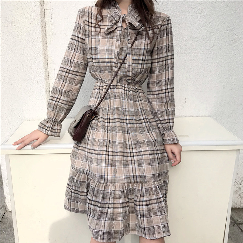 Spring Autumn Fashion vestido de mujer Women Vintage Black Plaid Print Preppy Style A-line Dress Long Sleeve Elegant Dresses 210520
Spring Autumn Fashion vestido de mujer Women Vintage Black Plaid Print Preppy Style A-line Dress Long Sleeve Elegant Dresses 210520