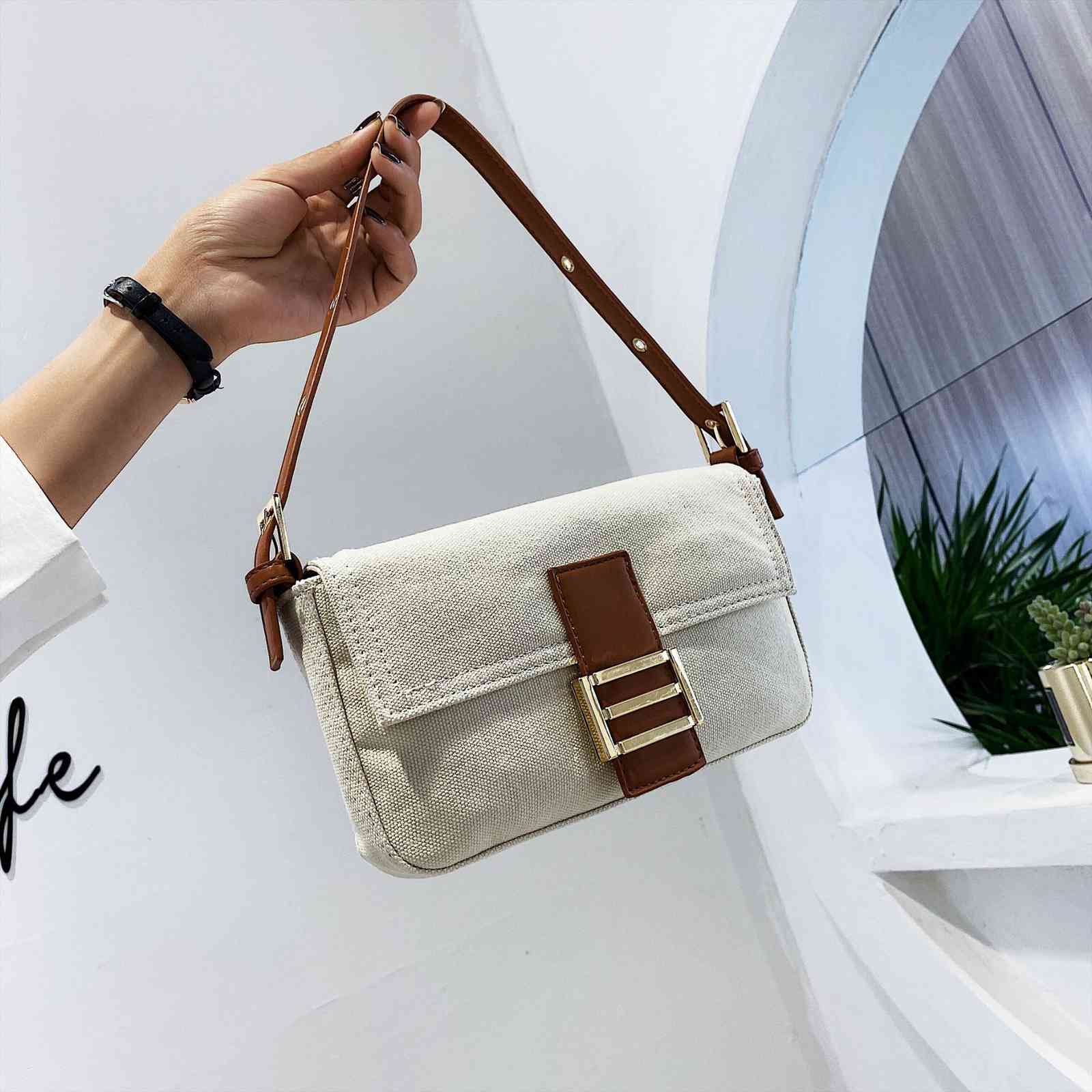 Sole by designer Women's bag new fashion summer belt Versatile Single Shoulder Messenger Bag simple portable armpit purse, Khaki
Sole by designer Women's bag new fashion summer belt Versatile Single Shoulder Messenger Bag simple portable armpit purse, Khaki