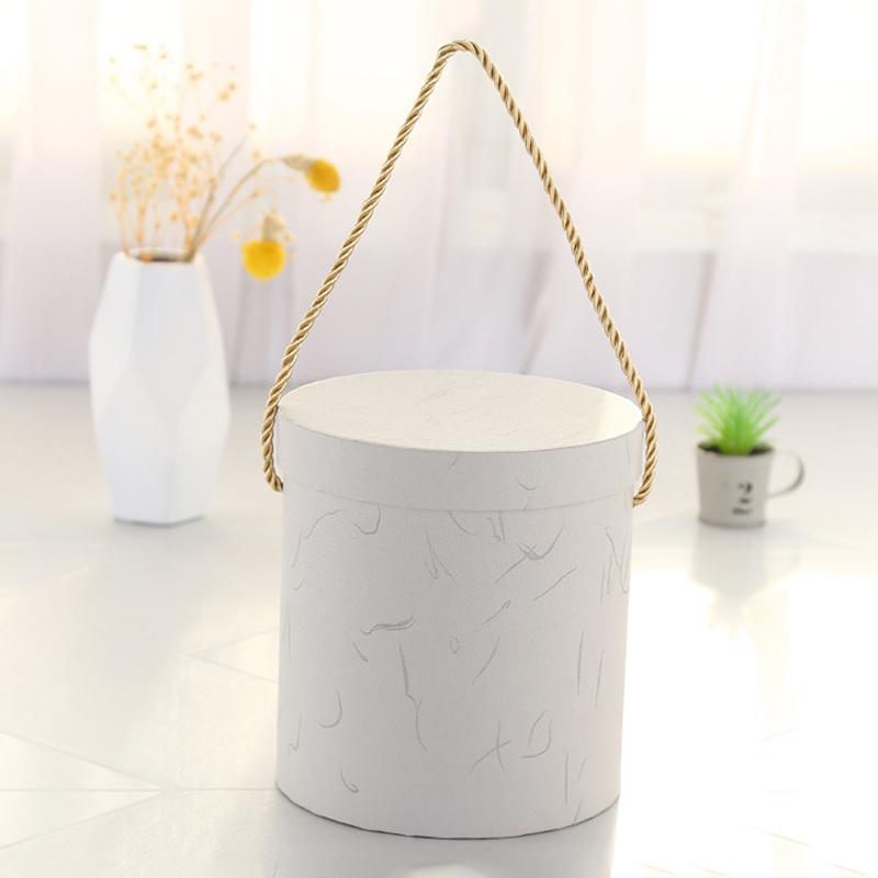 Round Flower Paper Boxes Lid Hug Florist Hold The Bucket Gift Packaging Box Candy Bar Party Wedding Storage Wrap