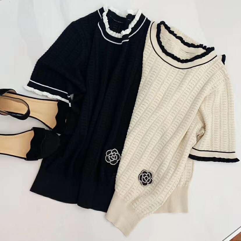 402 2021 Spring Summer Brand Same Style Sweaters High Quality Black White Beads Crew Neck Print Short Sleeve Yellow Blue Pullover Women Clothes Sweater Sc
402 2021 Spring Summer Brand Same Style Sweaters High Quality Black White Beads Crew Neck Print Short Sleeve Yellow Blue Pullover Women Clothes Sweater Sc