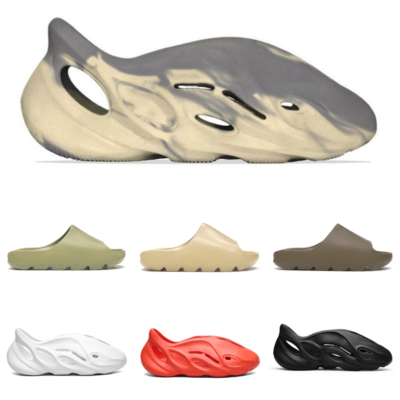 West Kanye Slides Men Women Sandals Yeesy Slippers Core Bone Earth Brown Pure Desert Sand Foam Rubber Triple White Black Outdoor with
West Kanye Slides Men Women Sandals Yeesy Slippers Core Bone Earth Brown Pure Desert Sand Foam Rubber Triple White Black Outdoor with