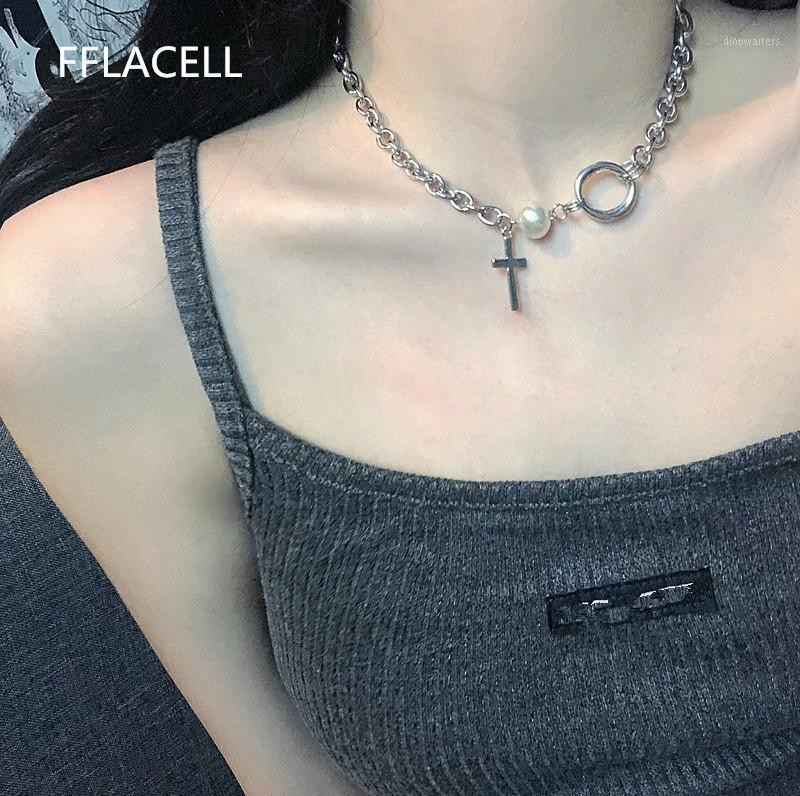 Gothic Hip Hop Imitation Pearl Clavicle Cross Circle Pendant Street NecklacesChain Necklace Women Jewelry Chains
Gothic Hip Hop Imitation Pearl Clavicle Cross Circle Pendant Street NecklacesChain Necklace Women Jewelry Chains