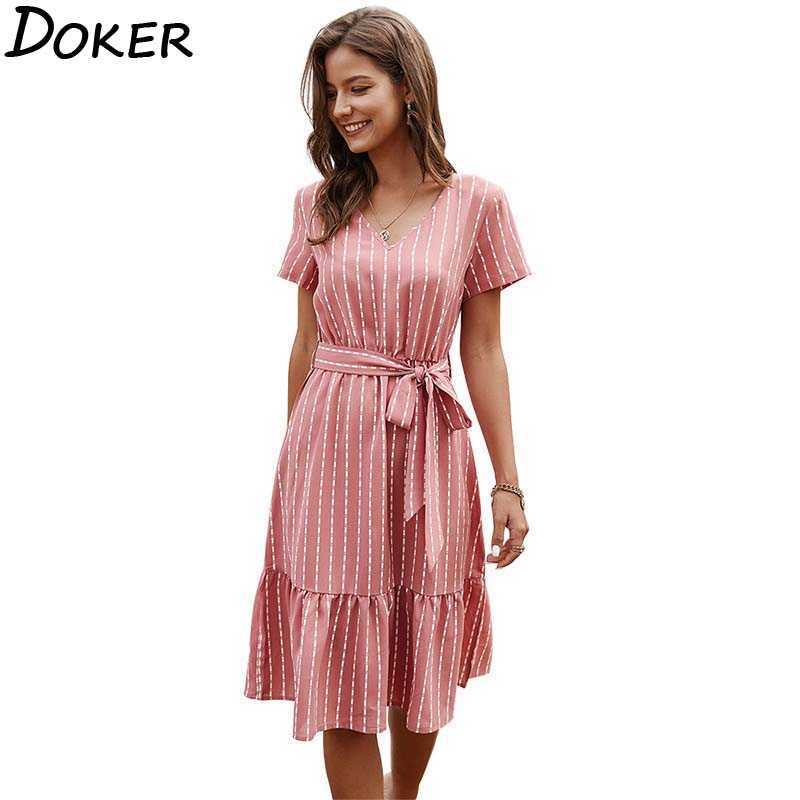V-neck Sexy Waistband Striped Dress Casual All-match Solid Color Printed Office Ladies Temperament Knee-length Maxi 210604, Claret
V-neck Sexy Waistband Striped Dress Casual All-match Solid Color Printed Office Ladies Temperament Knee-length Maxi 210604, Claret